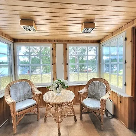 Agda's Garden Apartment *