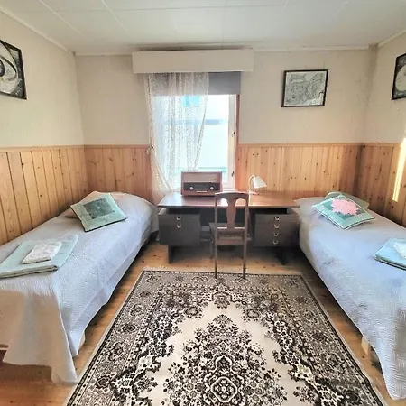 Agda's Garden Apartment